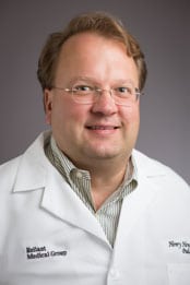 8 Tips to Keep Diabetic Feet Healthy