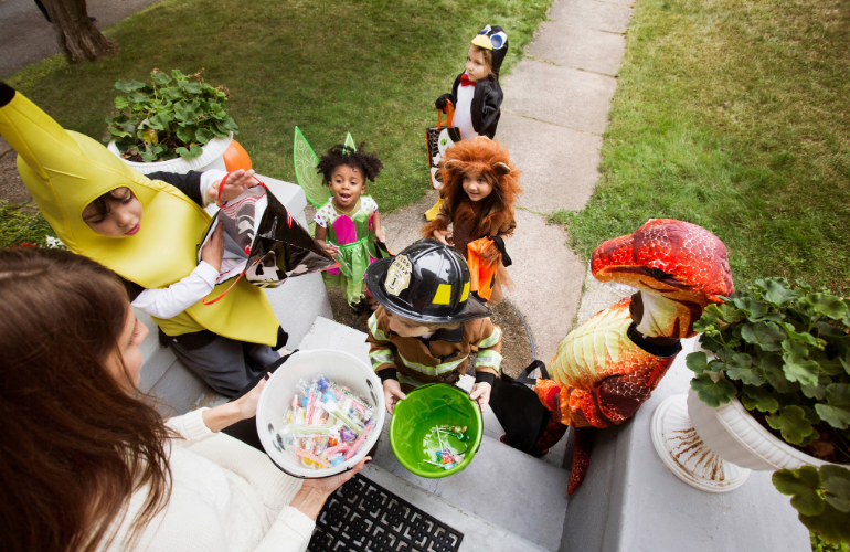 Keeping Your Kids Safe and Healthy This Halloween